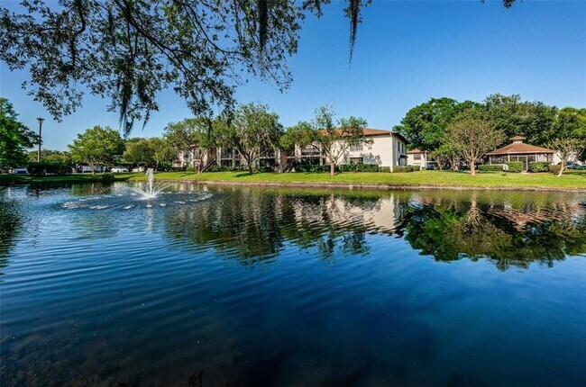 Building Photo - 3377 Crystal Ct E