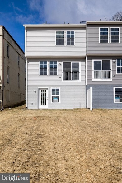 Building Photo - 444 Carrolton Ave