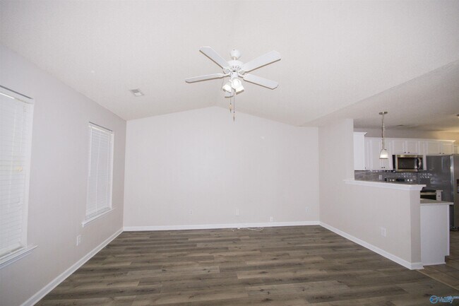 Building Photo - 109 Sandy Hollow Dr NW