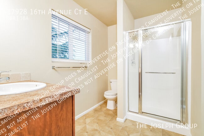 Building Photo - 17928 16th Ave Ct E