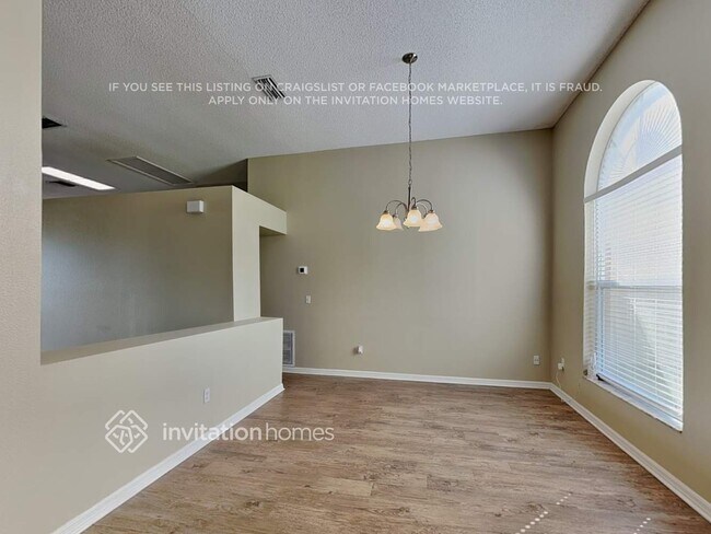 Building Photo - 1009 Aviles Ct