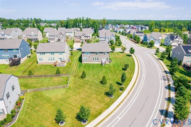 Building Photo - 5001 Maben Hill Ln