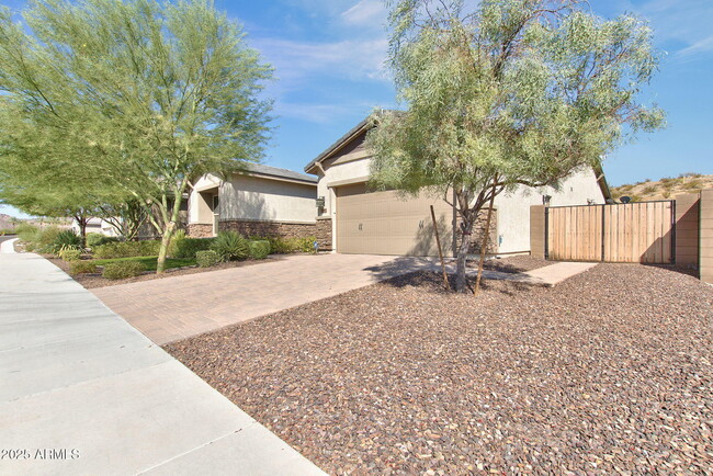 Building Photo - 26093 N 96th Ave