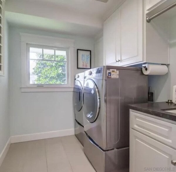 Building Photo - 301 7th St