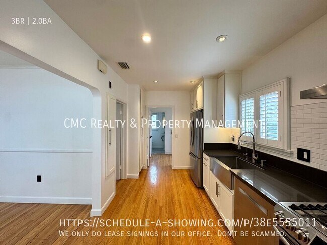 Building Photo - 3822 Rose Ave