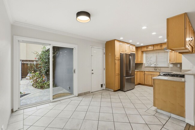 Building Photo - Beautiful Remodeled 3-Bedroom 2-Bathroom S...