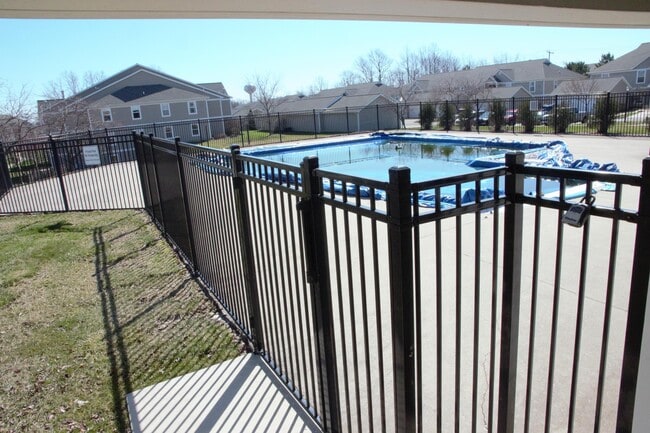 Building Photo - 1376 Heatherwood Ln