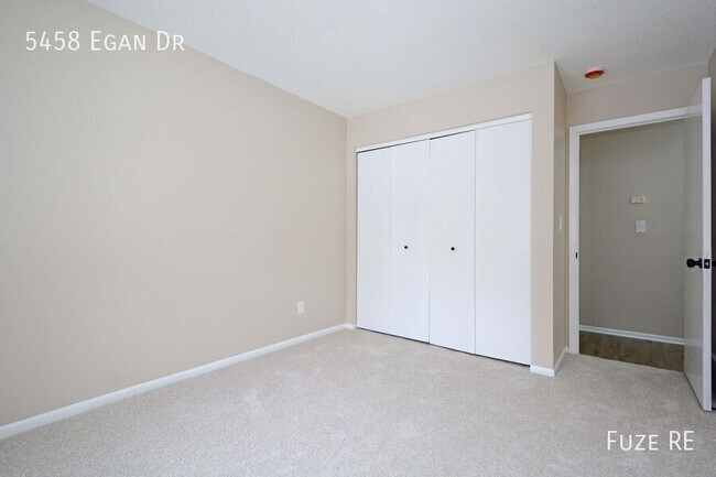 Building Photo - 5458 Egan Dr