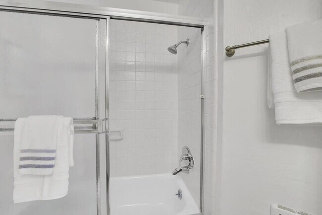 Building Photo - 404 Barnegat Ln
