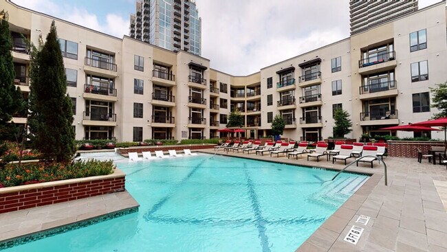 Building Photo - 955 St Joseph Pkwy