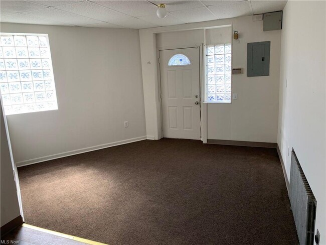 Building Photo - 15300 Waterloo Rd