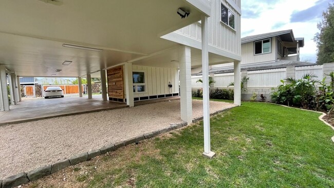 Building Photo - FULLY FURNISHED, STUNNING, BRAND NEW CONST...