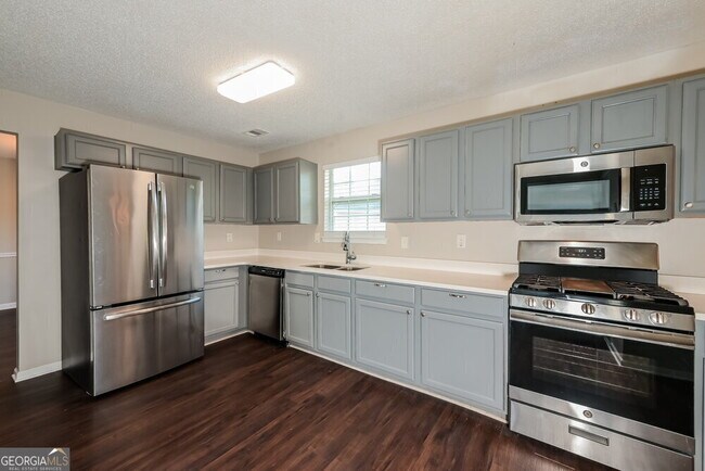 Building Photo - 3370 Spring Mesa Dr SW