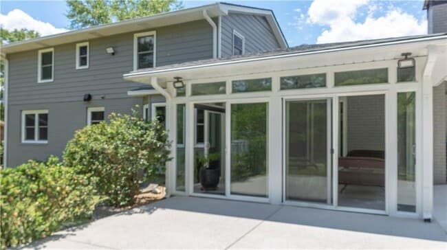 Building Photo - 3935 Briaridge Cir