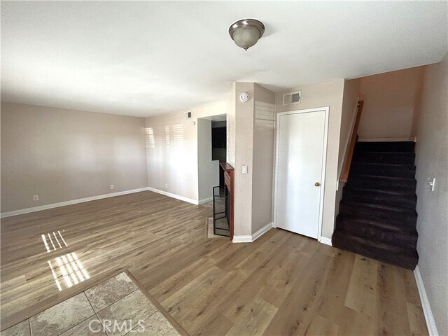 Building Photo - 8167 Vineyard Ave