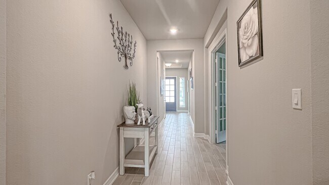 Building Photo - 2114 Partridgeberry Ln