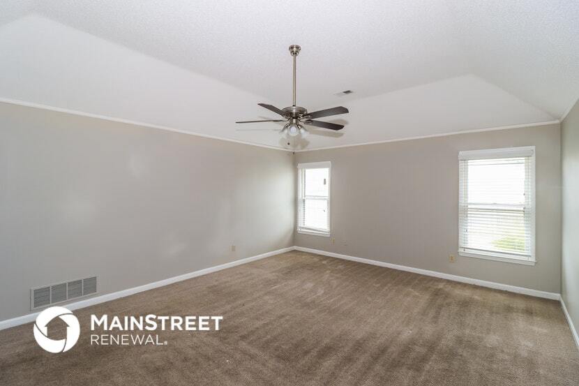 Building Photo - 9261 Sarsen Dr