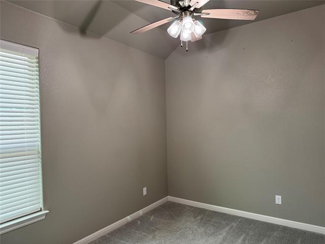 Building Photo - 607 Violet Dr
