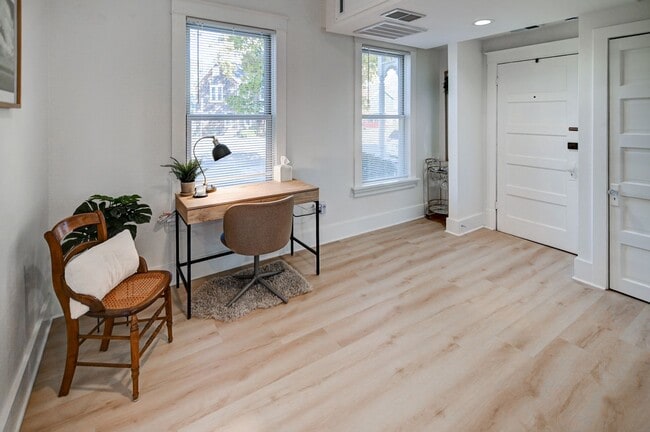 Building Photo - Jenifer Street