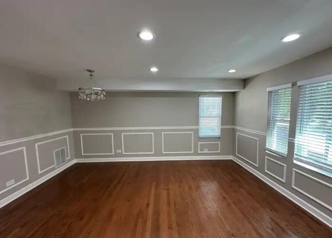 Building Photo - 149 S 14th Ave