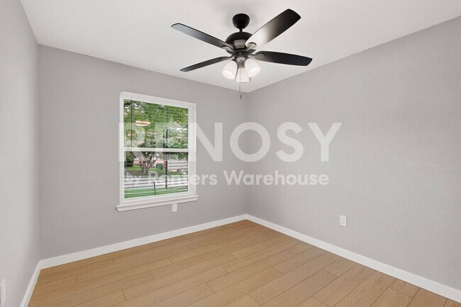Building Photo - 1408 Seely St
