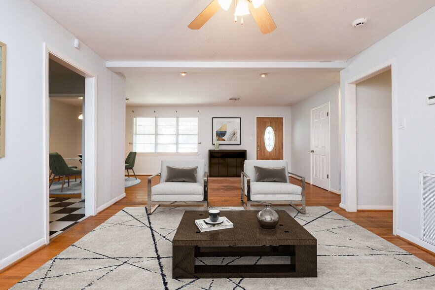 Building Photo - 7403 L St