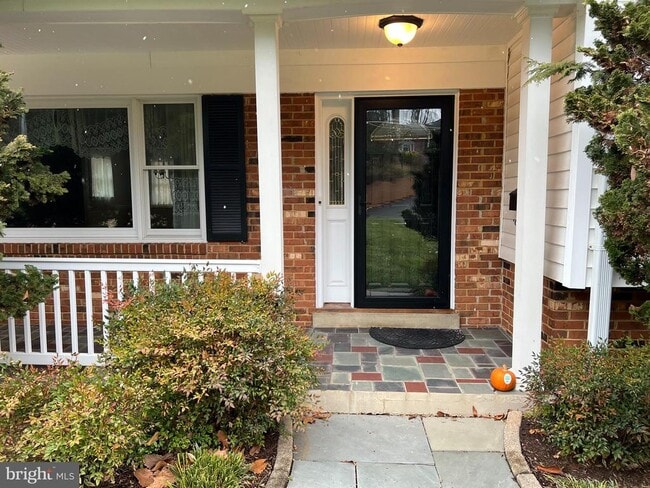 Building Photo - 6830 Pacific Ln