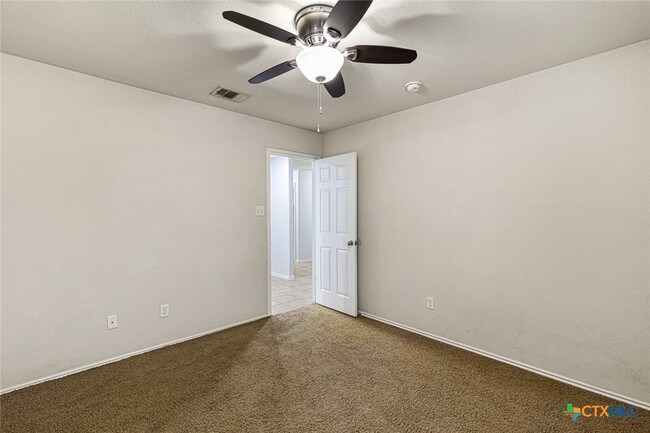 Building Photo - 5209 Ranch Meadow St
