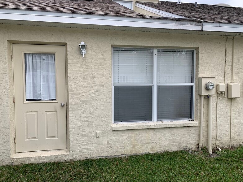 Building Photo - 634 Green Valley Rd