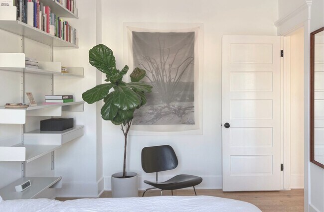 Building Photo - 1387 Allison Ave