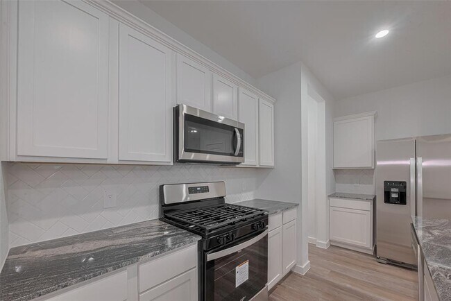 Building Photo - 3017 La Rambla Dr