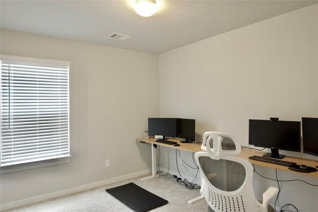 Building Photo - 3207 Tilley Dr