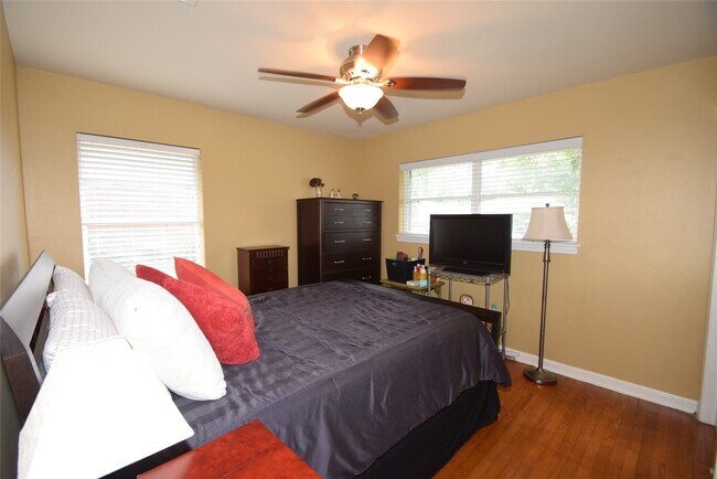 Building Photo - 1130 Stonecrest Dr