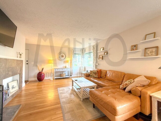 Building Photo - Beautiful Home Near Perry District