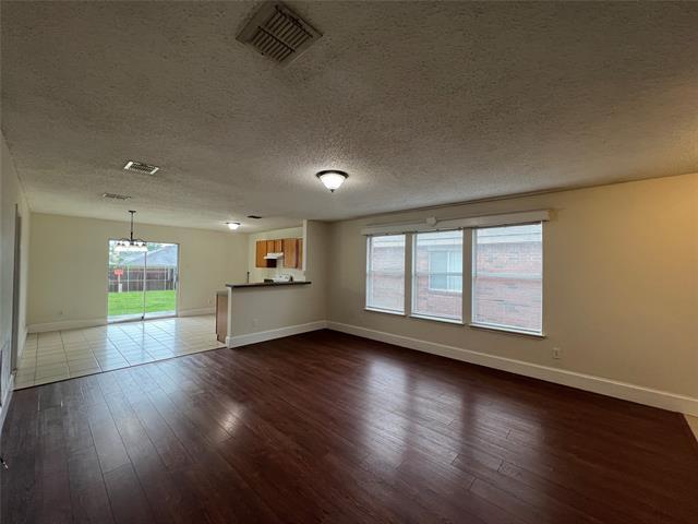 Building Photo - 1577 Laurel Hall Ln