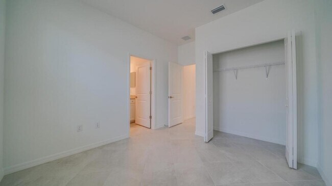 Building Photo - 43854 Seedling Ter