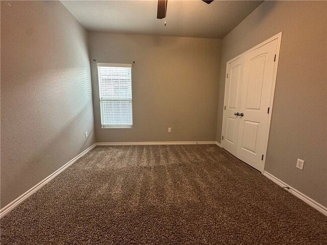 Building Photo - 1015 Santa Catalina St