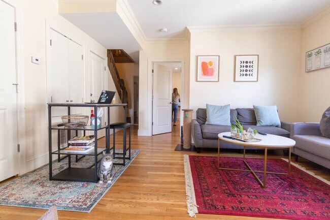 Building Photo - Brighton 4 Bed – Renovated – Central A/C – No Fee – 6/1