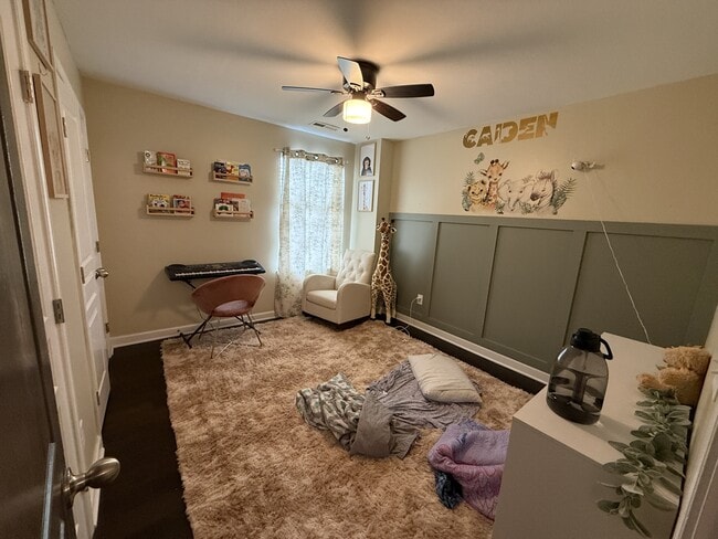 Building Photo - 133 Penry Ln