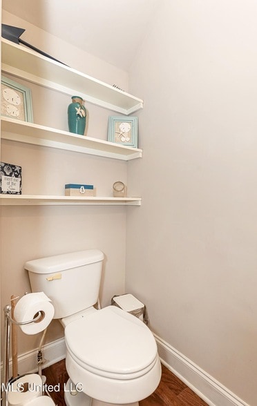 Building Photo - 611 Peach St