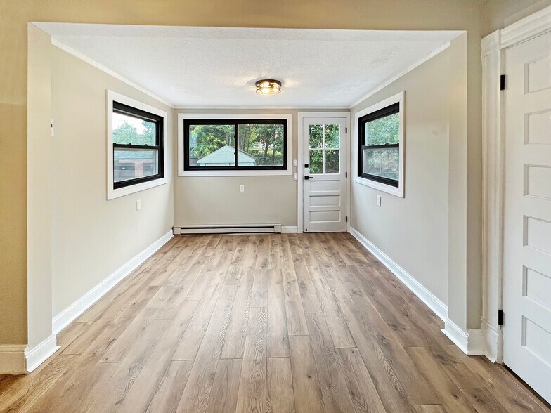Living Area - 111 Belden St