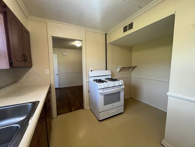 Building Photo - Sit Back, Relax. Your New home Awaits.
