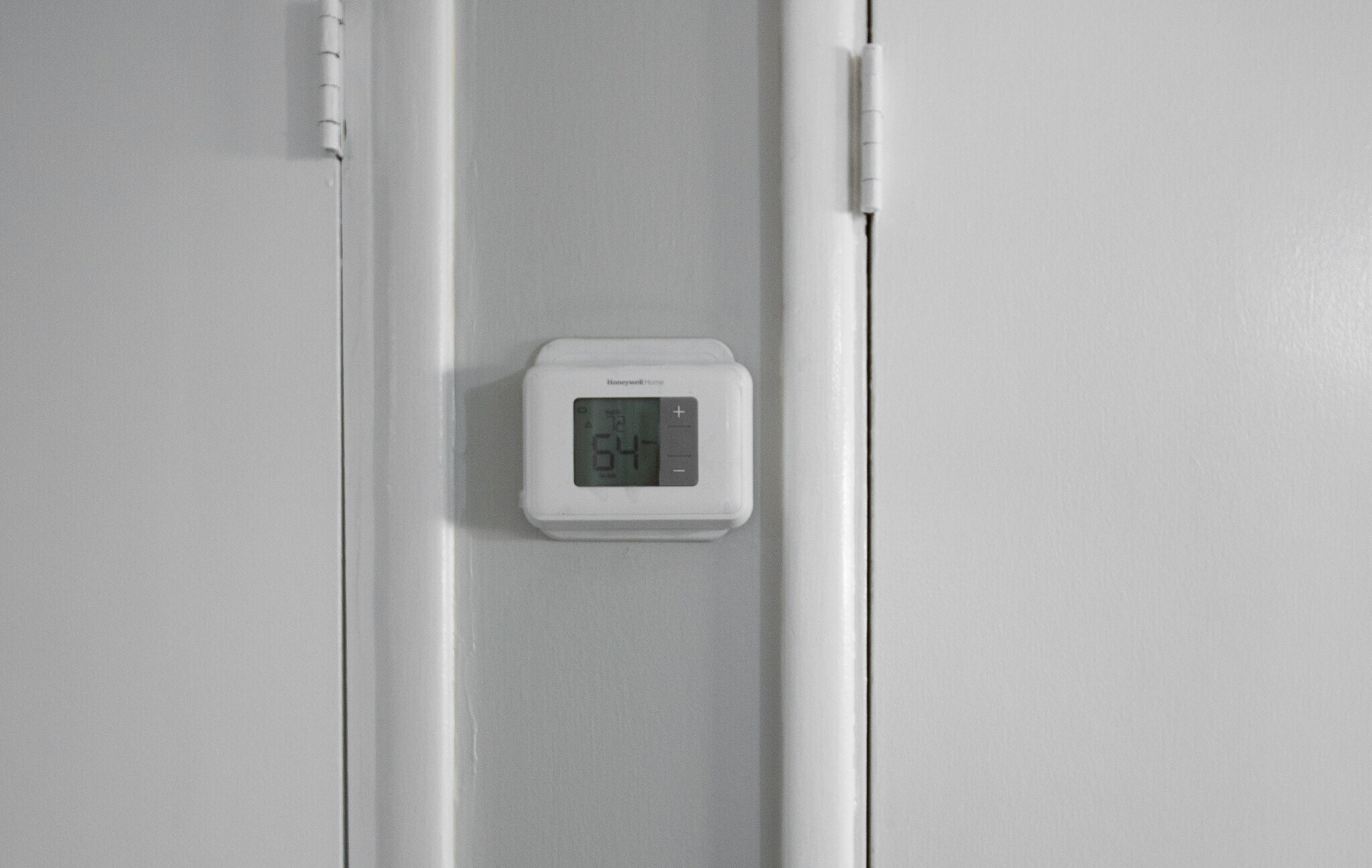 Central AC Climate Control - 45426 10th St W