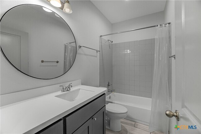 Building Photo - 412 Brushy Creek