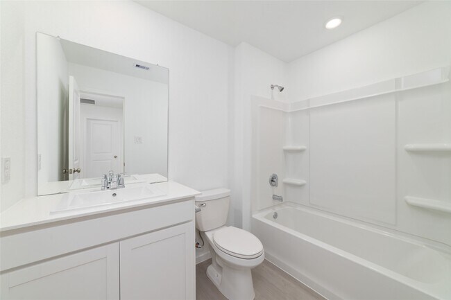 Building Photo - 6330 Breakaway Grv Dr