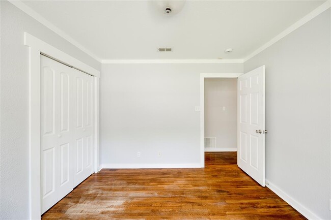 Building Photo - 8314 Polar Dr