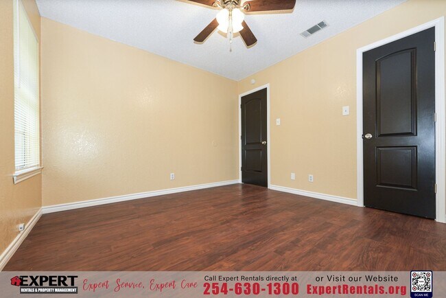 Building Photo - 1604 Edgefield St