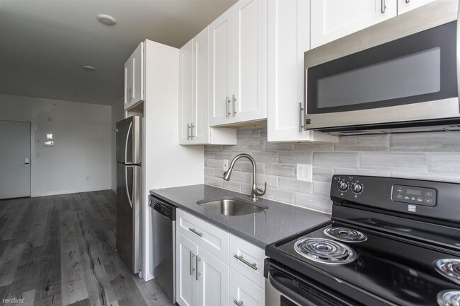 Building Photo - 1629 W Girard Ave