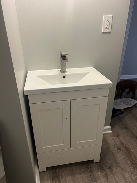 Building Photo - 113 Woodland Rd