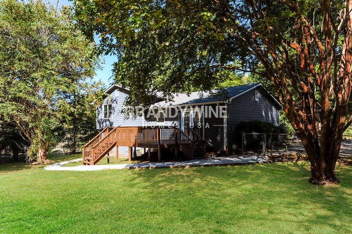 Building Photo - 100 Crawford Cir